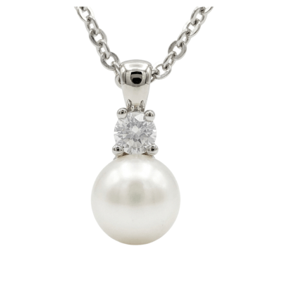Scarlett Necklace White Pearl
