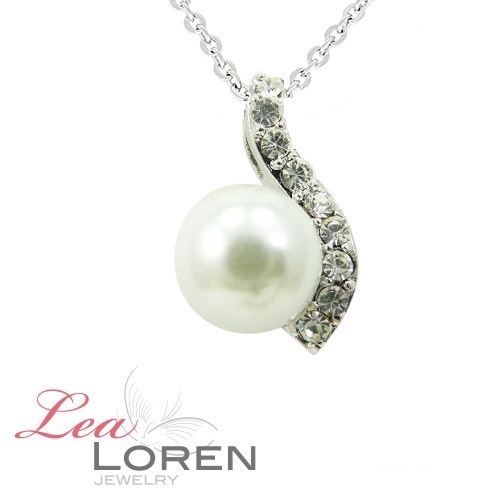Pearl on the Waves Necklace Silver