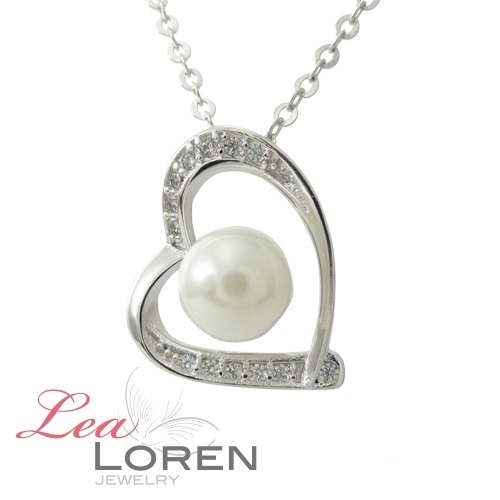 Pearl of Love Necklace